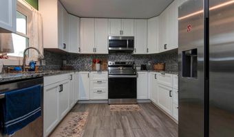 309 Southview Ave, Ava, MO 65608