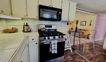 937 Pequawket Trl, Standish, ME 04085