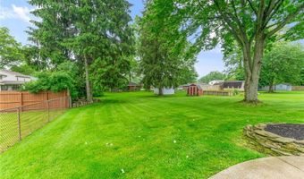 3456 Briarwood Ln, Austintown, OH 44511
