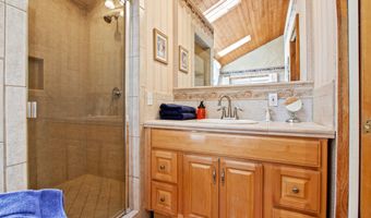 43630 Rainbow Ln, Angelus Oaks, CA 92305