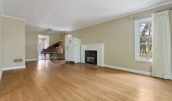 640 S Beverly Ln, Arlington Heights, IL 60005