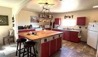 27230 S COYOTE Trl, Congress, AZ 85332