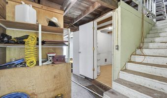 24051 NE AIRPORT Rd, Aurora, OR 97002