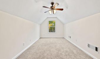 738 York View Dr, Auburn, GA 30011