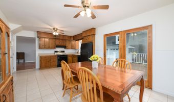 35 Fairview Dr, Middletown, NJ 07748