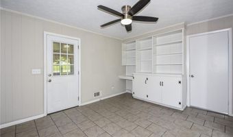 1787 EASTWOOD Dr, Alexander City, AL 35010