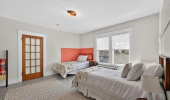 92 Pinewood Ave, Bethlehem, NH 03574