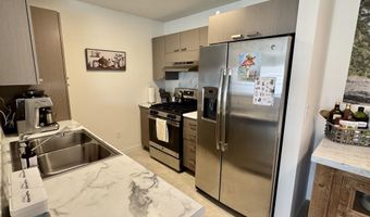 57 Kihalani Loop 606, Kihei, HI 96753