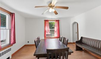 917 Woonsocket Hill Rd, North Smithfield, RI 02896