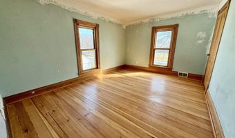 911 Pine St, Atlantic, IA 50022