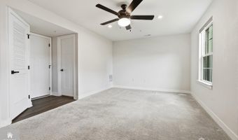 19 Kiln Dr 219, Aberdeen, NJ 07721