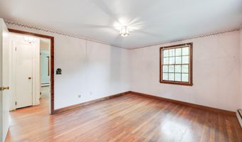 20 Sun Cir, Bourne, MA 02532