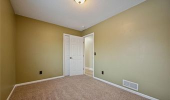 3824 Tower Pond Dr, Anoka, MN 55303