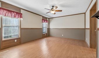 89 Poplar Dr, Beech Grove, TN 37018