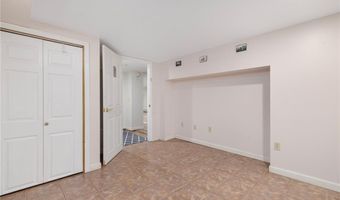 289 Oliphant Ln, Middletown, RI 02842