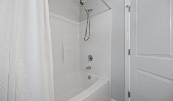 352 Tamarack Dr, Ayden, NC 28513