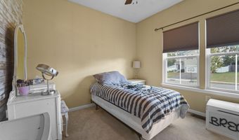 23 Avalon Ave, Barnegat, NJ 08005