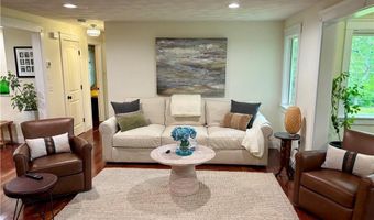 10 Lakeside Dr, Charlestown, RI 02813