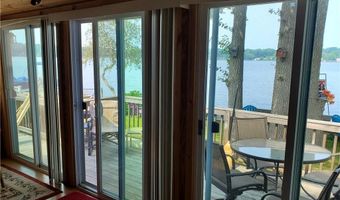 95 Mohawk St, Coventry, RI 02816