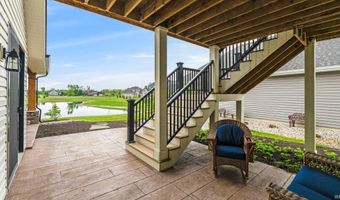 5272 Greyson Heights Dr, Auburn, IN 46706