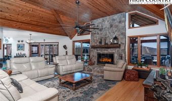 45 Dunvegan Rd, Banner Elk, NC 28604
