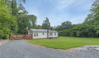 646 Hawthorne Dr, Asheboro, NC 27205