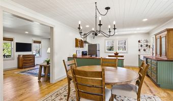 39 W Haven Dr, Arden, NC 28704