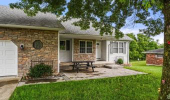 110 Farrar Dr, Aurora, IN 47001