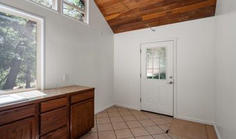 4712 Old Highway 99 S, Ashland, OR 97520