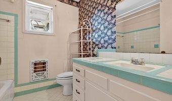 241 NE Myers Ave, Bartlesville, OK 74006