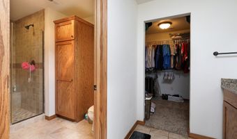 422 Stonegate Ct SW, Altoona, IA 50009