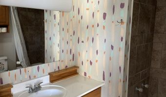 1104 N 5th St, Alpine, TX 79830