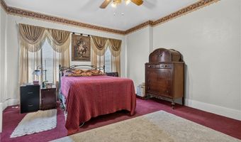 156 Woodhill Dr, Amherst, OH 44001