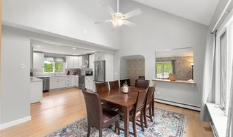 4720 S County Trl, Charlestown, RI 02813