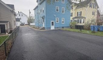 13 Elizabeth St 3, Cumberland, RI 02864