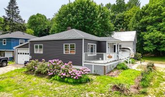 38 Mary Carroll St, Auburn, ME 04210