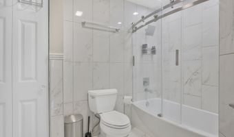 1511 W Pheasant Trail Ln 2, Arlington Heights, IL 60004