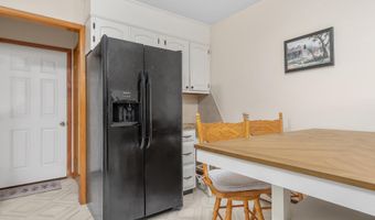 8 BRIGHTWOOD Dr, Hagerstown, MD 21740