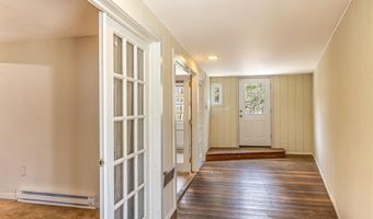 141 Gurleyville Rd, Mansfield, CT 06268