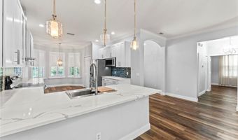 137 SILVER FALLS Dr, Apollo Beach, FL 33572