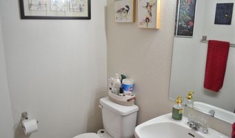 3006 THOMAS Rd, Cheyenne, WY 82009