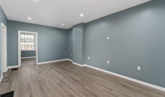 1318 Duss Ave, Ambridge, PA 15003