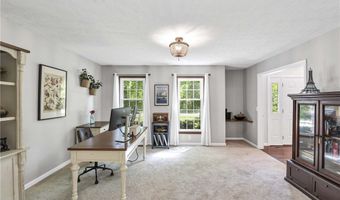 705 Lake Trl, Aurora, OH 44202