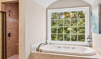 221 Allmond Ln, Alpharetta, GA 30004