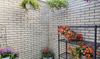 27 Southview Ter S, Middletown, NJ 07748