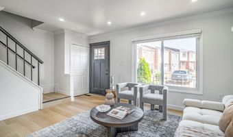 1325 BARNABY Ter SE, Washington, DC 20032