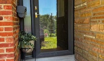 7041 CINDY Ln, Annandale, VA 22003