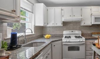 5201 VARNUM St, Bladensburg, MD 20710
