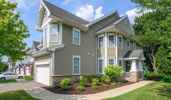 73 Lawrence Ave 73, Danbury, CT 06810