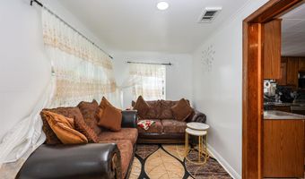 304 Oak St, Angola, IN 46703